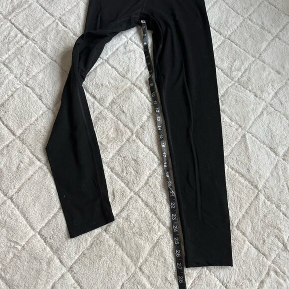 Victoria's Secret PINK | Black & Gray Reversible Ultimate Leggings | Size Small - Picture 14 of 15